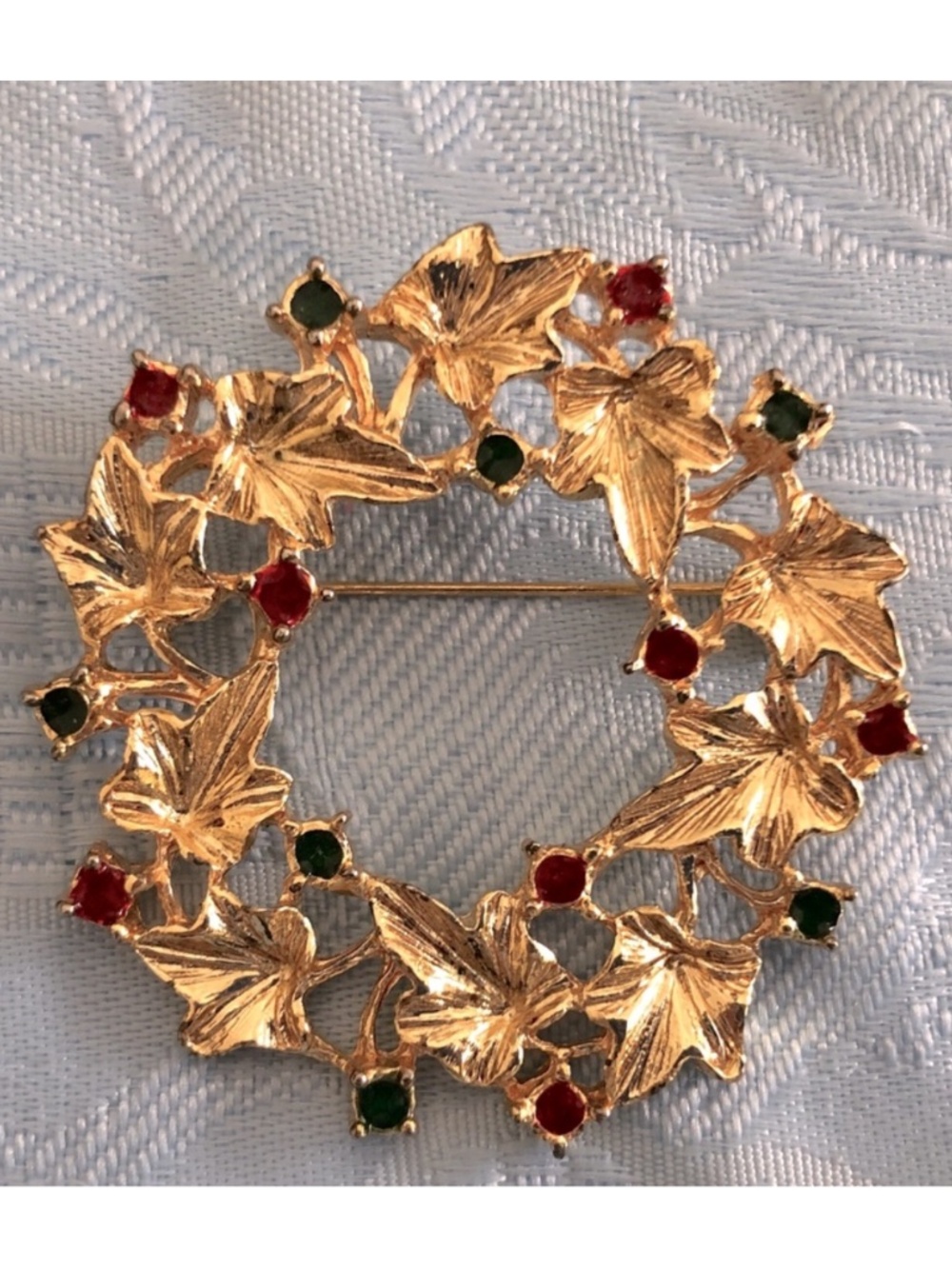 Christmas Wreath Brooch